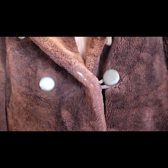 Bison Fur Coat - Picture 3 of 4